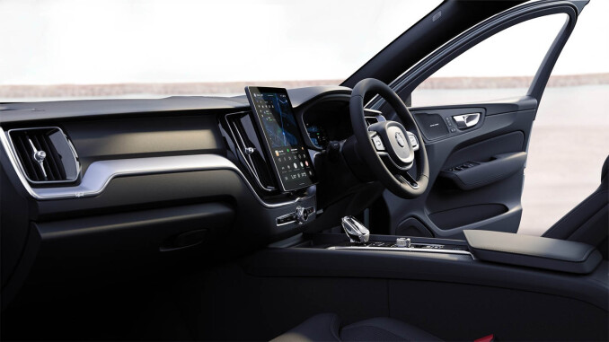 Volvo XC60 2.0 T6 350 Plug-in Hybrid Plus Pro Blk Ed 5dr AWD Gtron [NI] Estate - Image 6